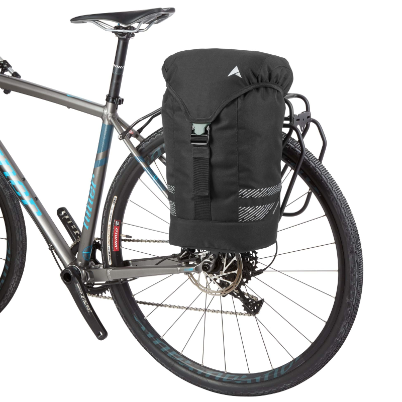 Altura Arran Pannier 18 litre Black mounted on bike